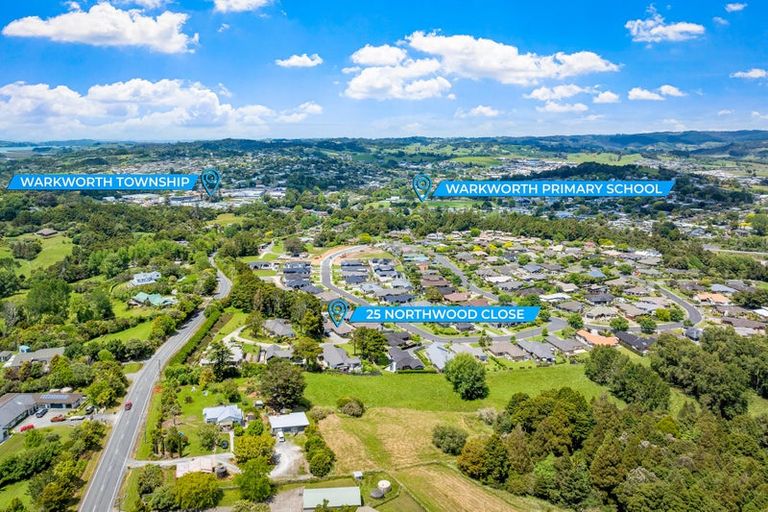 Photo of property in 25 Northwood Close, Warkworth, 0910