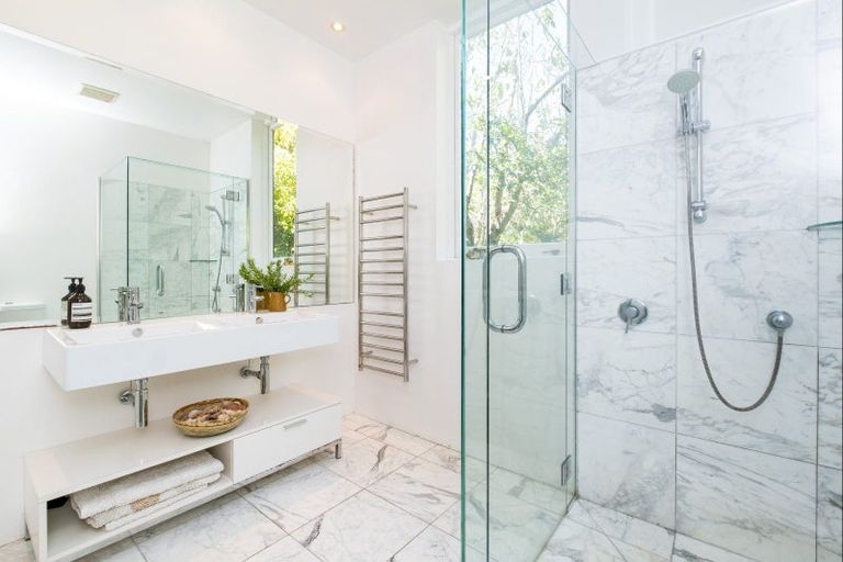 Photo of property in 14 Ballantyne Place, Poraiti, Napier, 4182