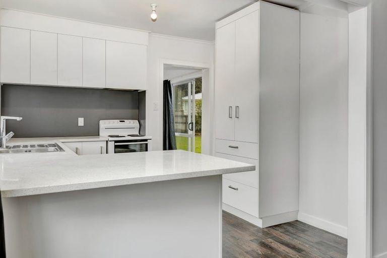 Photo of property in 48 Stokes Valley Road, Stokes Valley, Lower Hutt, 5019