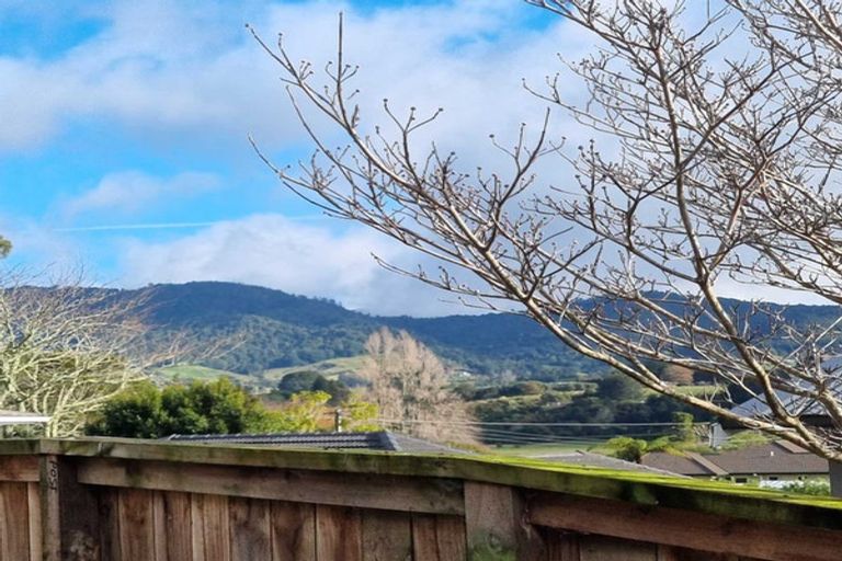 Photo of property in 28 Crossley Street, Katikati, 3129