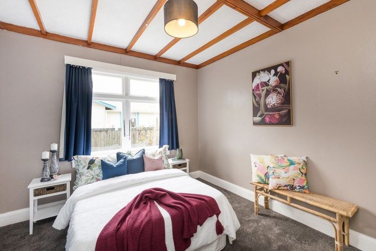 Photo of property in 81 Heretaunga Street, Palmerston North, 4414