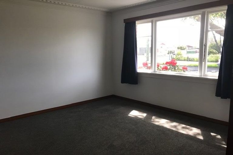 Photo of property in 121 Bay View Road, South Dunedin, Dunedin, 9012