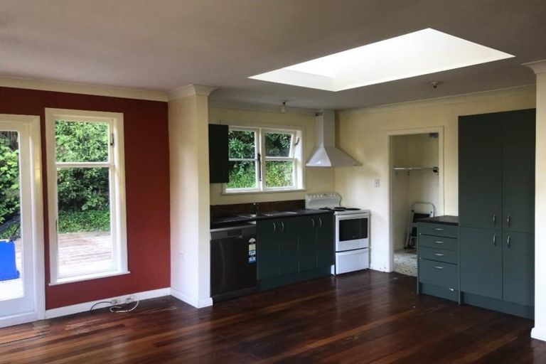 Photo of property in 141 Kamahi Street, Stokes Valley, Lower Hutt, 5019