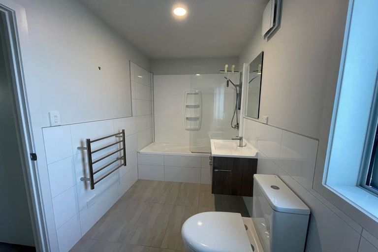 Photo of property in 7 Ceramic Lane, New Lynn, Auckland, 0600