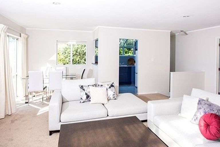 Photo of property in 2/13 Fairclough Road, Beach Haven, Auckland, 0626