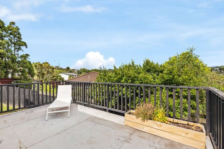 Photo of property in 80 Sunvue Road, Glen Eden, Auckland, 0602