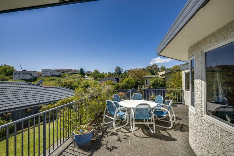 Photo of property in 44 Rochfort Road, Havelock North, 4130