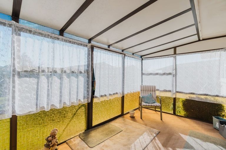 Photo of property in 5 Bremridge Place, Melville, Hamilton, 3206