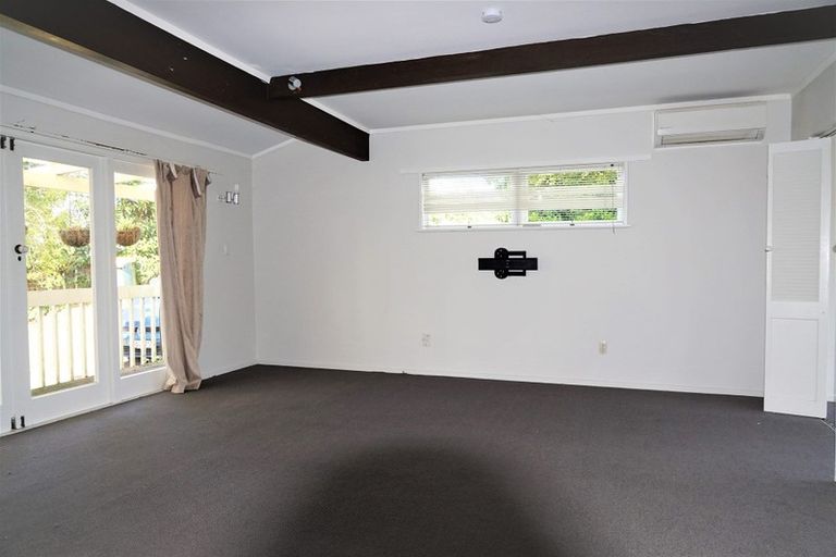 Photo of property in 90 Coronation Road, Hillcrest, Auckland, 0627