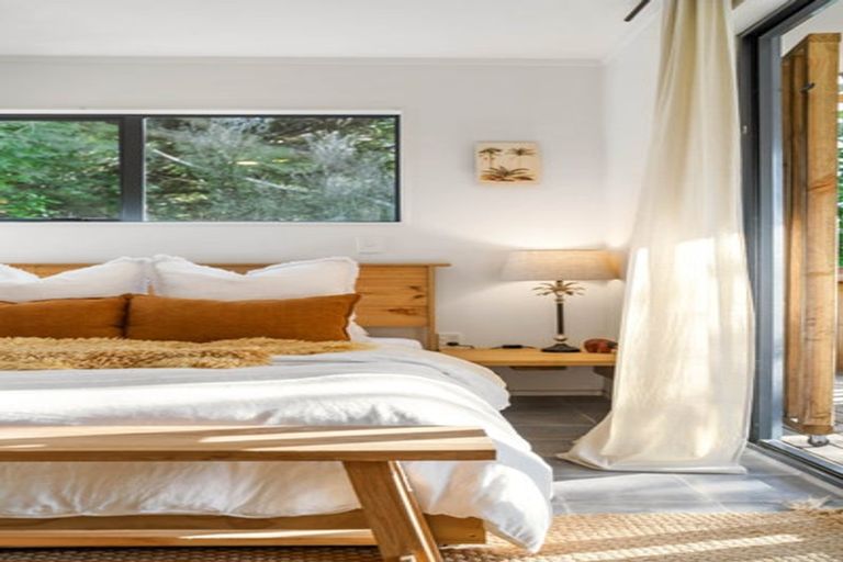 Photo of property in 15a Mount Avenue, Pauanui, Hikuai, 3579