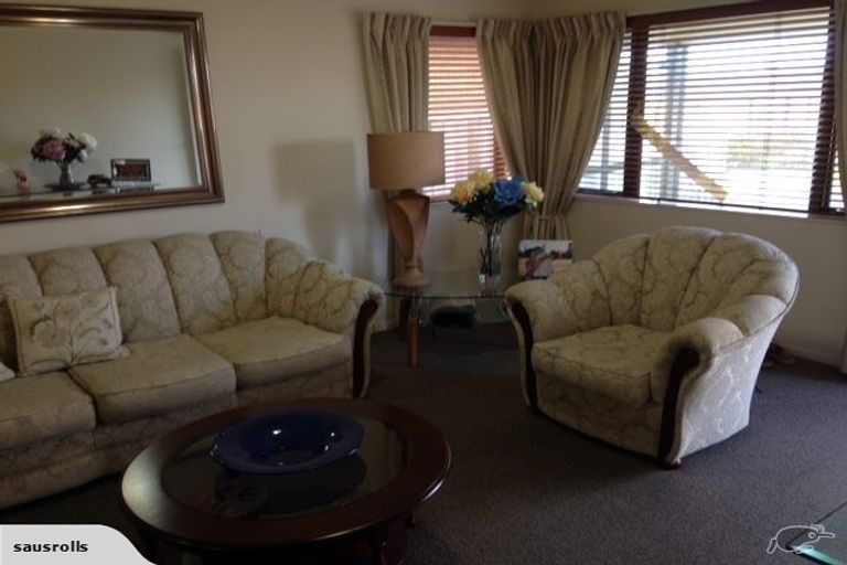 Photo of property in 2/197 Royal Road, Massey, Auckland, 0614