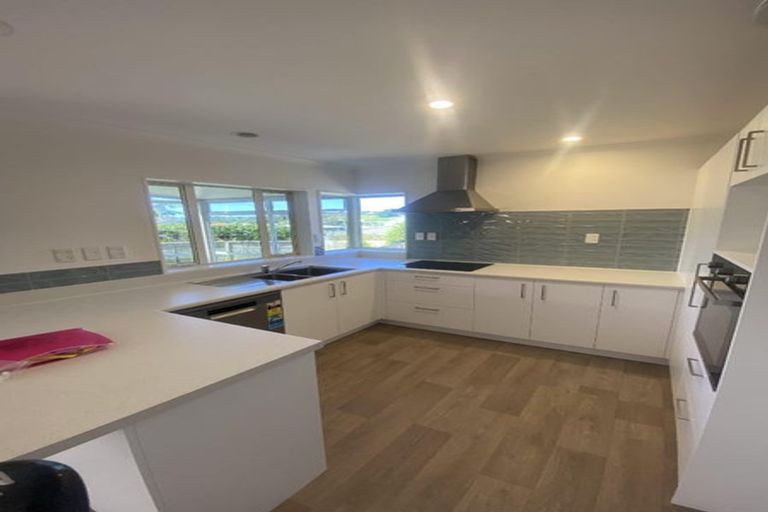Photo of property in 85 Elan Place, Stanmore Bay, Whangaparaoa, 0932