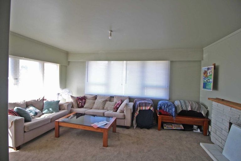 Photo of property in 1 Gazeley Avenue, Silverdale, Hamilton, 3216