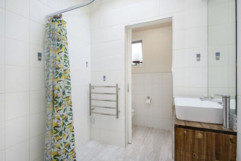 Photo of property in 19 Harbour View Road, Onerahi, Whangarei, 0110