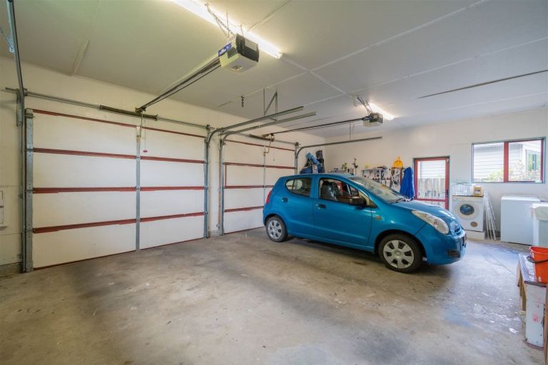 Photo of property in 25 Mackinnon Loop, Te Anau, 9600