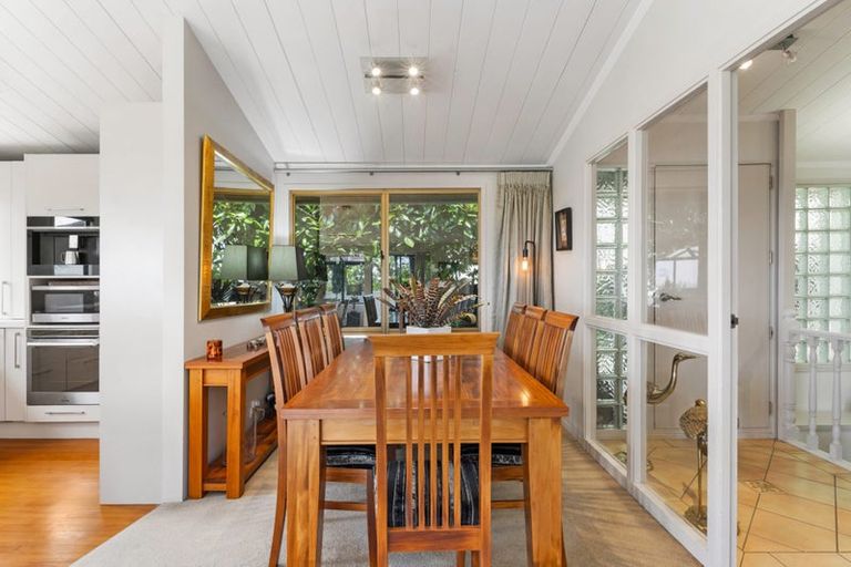 Photo of property in 5 Amante Crescent, Mairangi Bay, Auckland, 0630