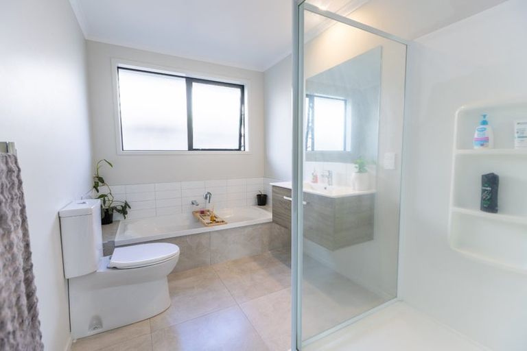 Photo of property in 1 Fontana Street, Papamoa, 3118