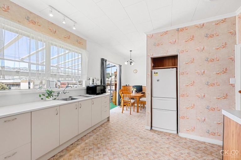 Photo of property in 17 Hart Avenue, Boulcott, Lower Hutt, 5011