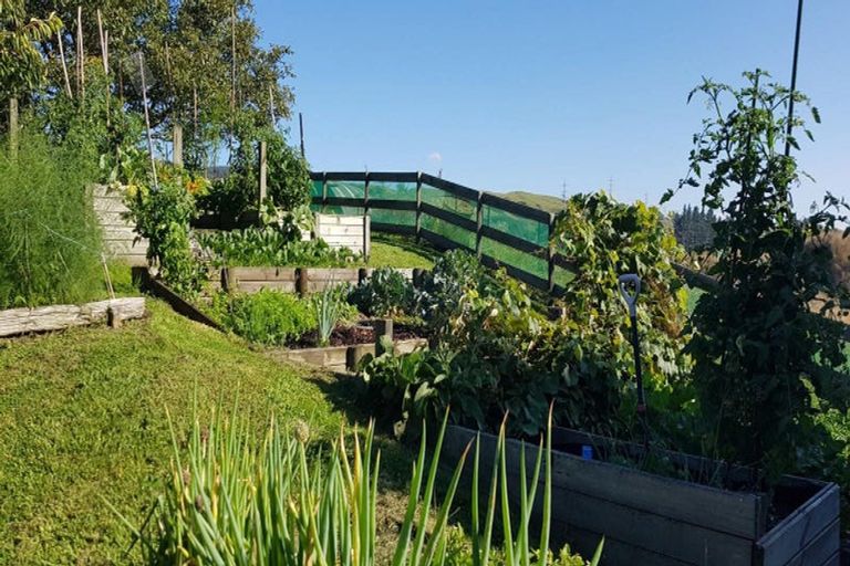 Photo of property in 37 Burwood Road, Tikitere, Rotorua, 3074