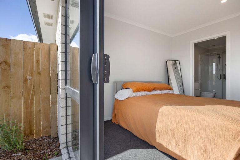 Photo of property in 41 Waruhia Crescent, Rototuna North, 3281