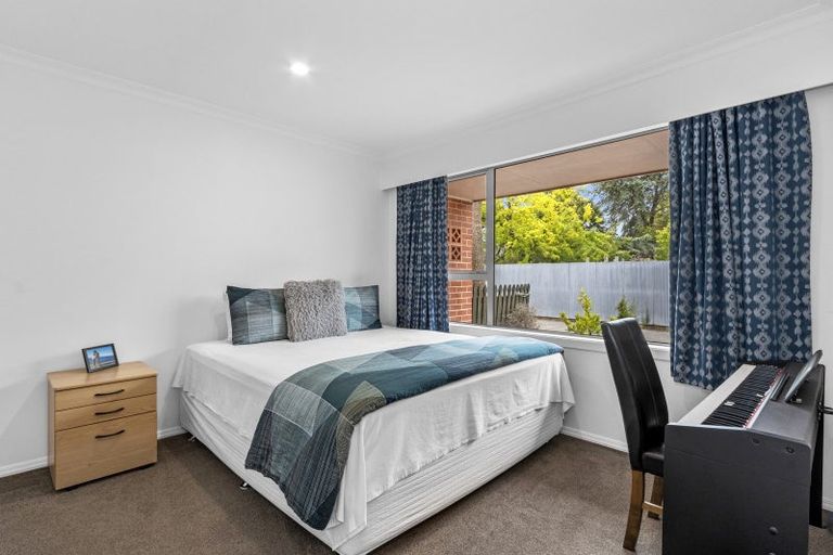 Photo of property in 2/5 Clyde Road, Upper Riccarton, Christchurch, 8041