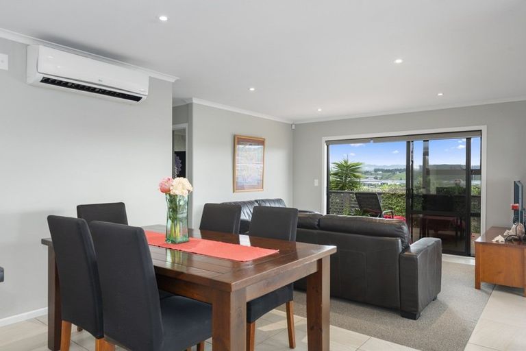 Photo of property in 30 Caldera Crescent, Pyes Pa, Tauranga, 3112