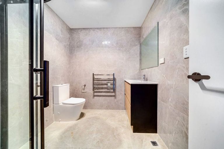 Photo of property in 11 Healy Road, Manurewa, Auckland, 2102