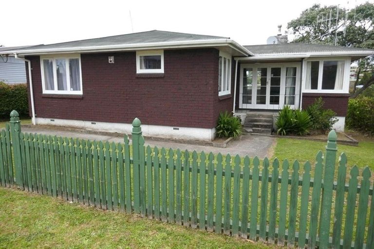 Photo of property in 71 Kingswood Road, Brookfield, Tauranga, 3110