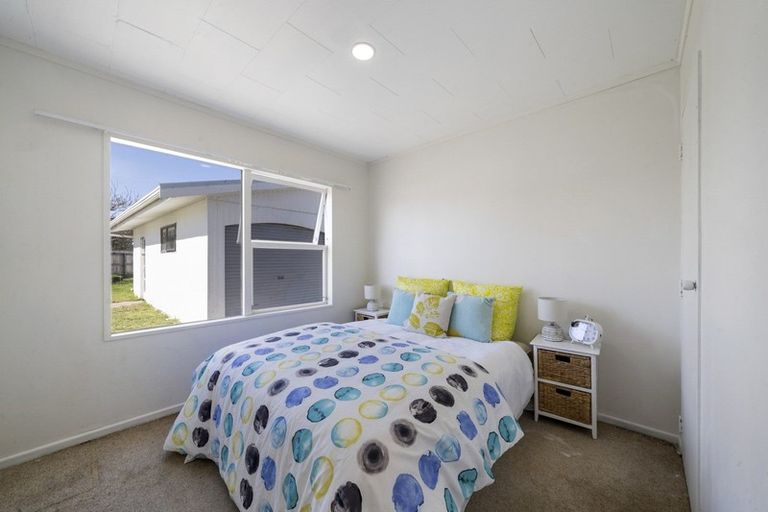 Photo of property in 3 Dennis Grove, Paraparaumu Beach, Paraparaumu, 5032