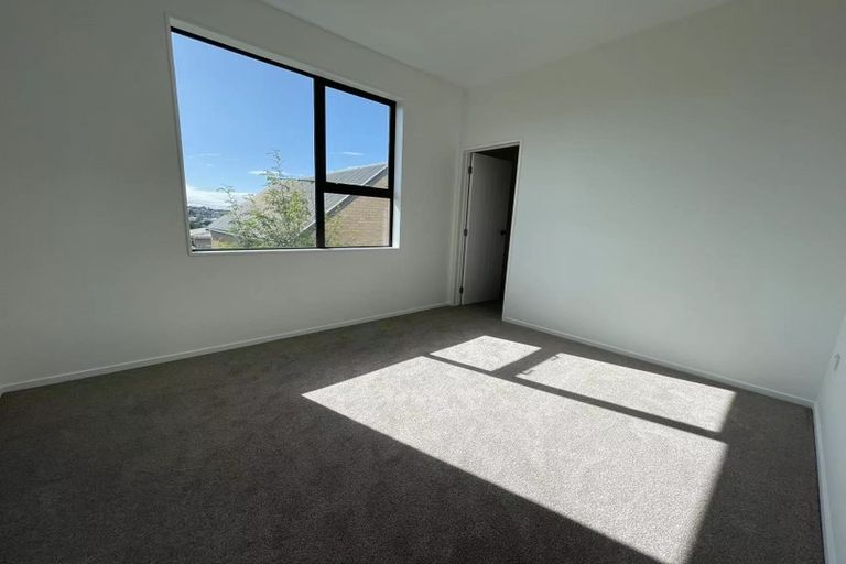 Photo of property in 1b Tui Glen Road, Birkenhead, Auckland, 0626