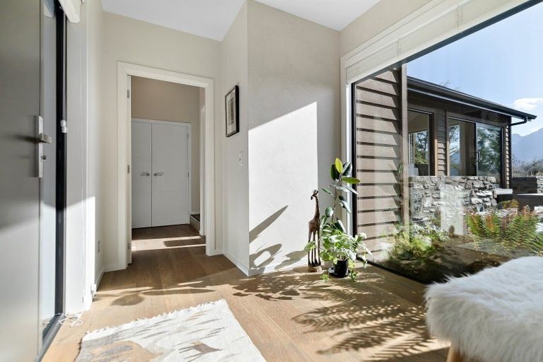 Photo of property in 5 Ellesmere Avenue, Jacks Point, Queenstown, 9371