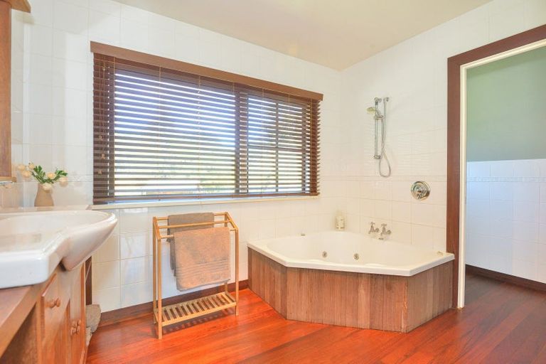 Photo of property in 225 Maclaurin Road, Makauri, Gisborne, 4071