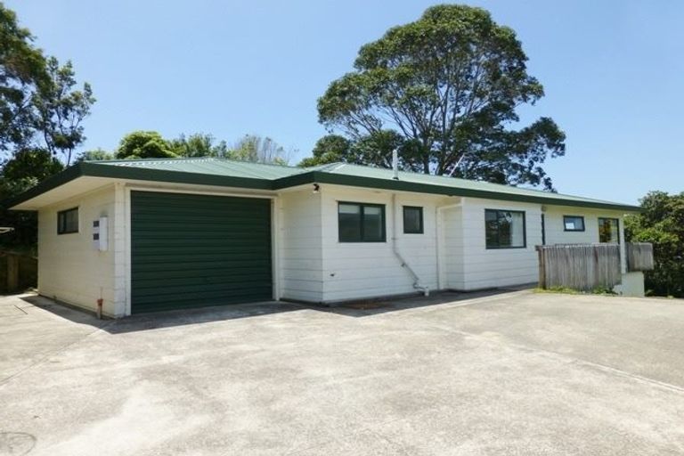 Photo of property in 9a Wiriana Place, Stanmore Bay, Whangaparaoa, 0932