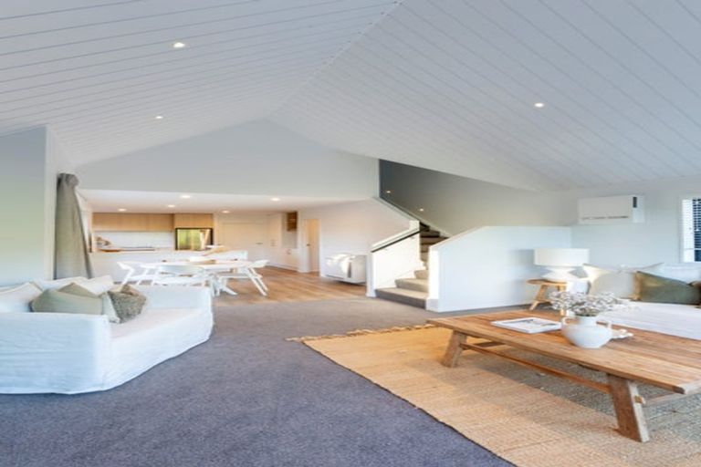 Photo of property in 4/11 Truscotts Road, Heathcote Valley, Christchurch, 8022