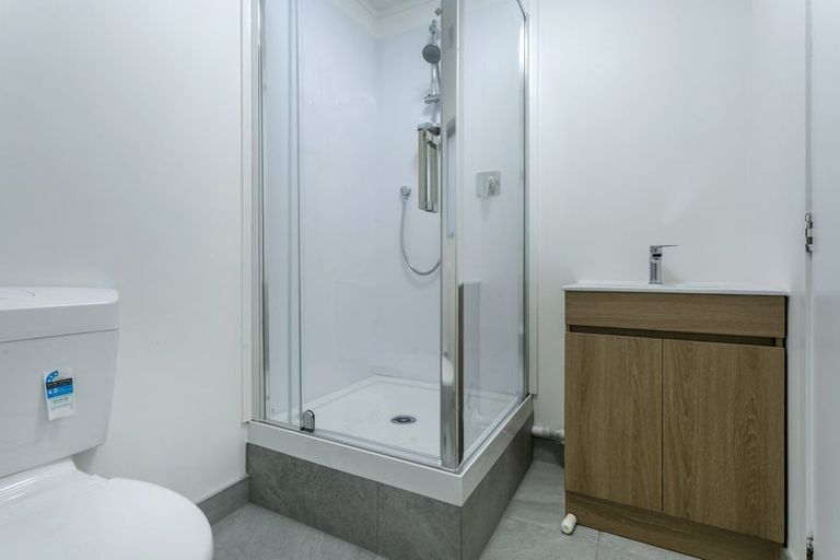 Photo of property in 1/169 Forrest Hill Road, Forrest Hill, Auckland, 0620