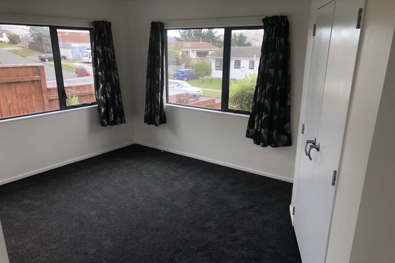 Photo of property in 14b Trinidad Crescent, Grenada Village, Wellington, 6037