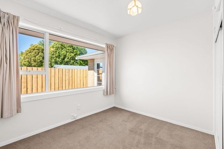 Photo of property in 15 Ebony Street, Bishopdale, Christchurch, 8053