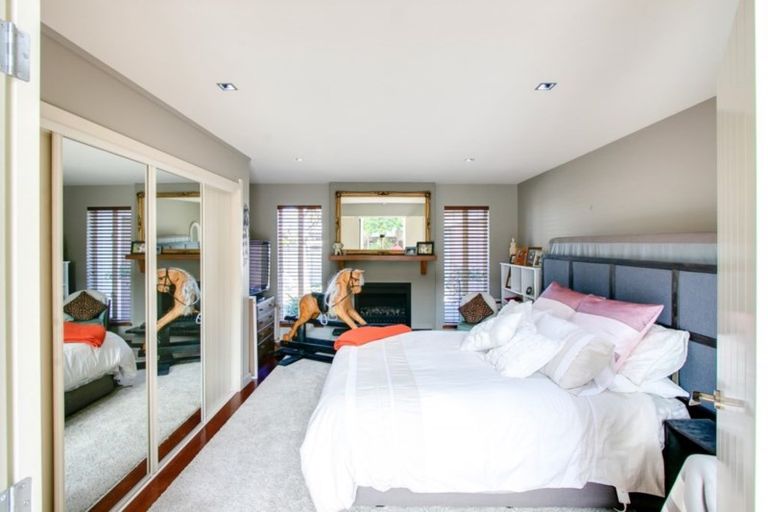 Photo of property in 11 Park Lane, Greenmeadows, Napier, 4112