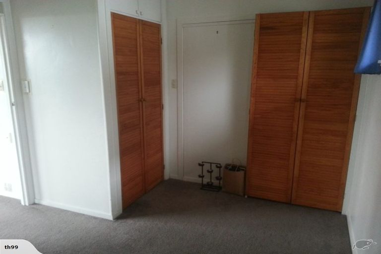 Photo of property in 2/20b Verbena Road, Birkdale, Auckland, 0626