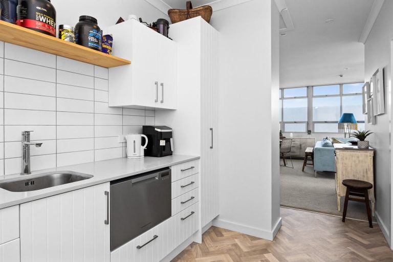 Photo of property in Mclean Towers, 2h/3 Shakespeare Road, Napier South, Napier, 4110