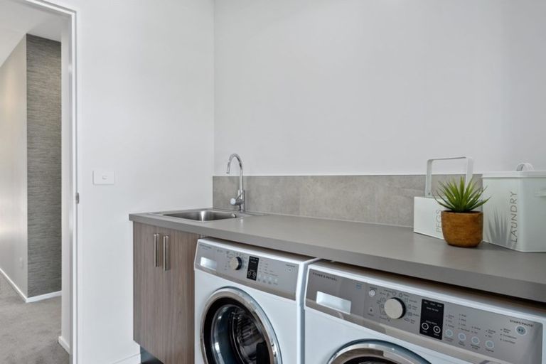 Photo of property in 5 Merivale Avenue, Wanaka, 9305