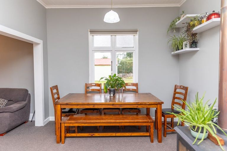 Photo of property in 4 Newcastle Street, Riversdale, 9776