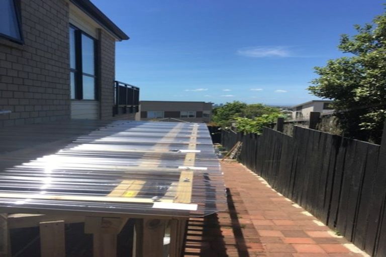 Photo of property in 565a Glenfield Road, Glenfield, Auckland, 0629