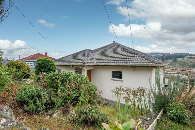 Photo of property in 30 Scotland Terrace, Green Island, Dunedin, 9018