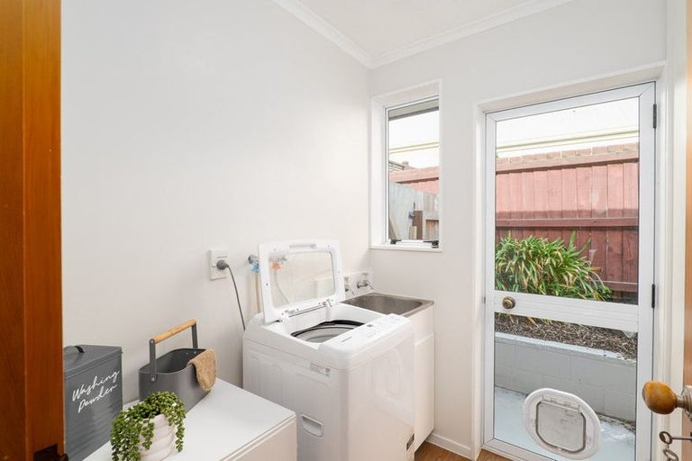 Photo of property in 3 Briarmont Street, Avondale, Christchurch, 8061