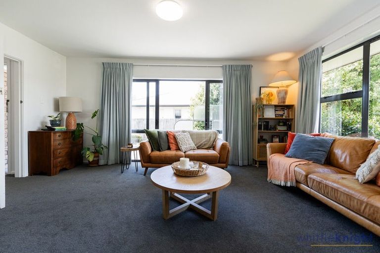 Photo of property in 6 Gladson Avenue, Sockburn, Christchurch, 8042