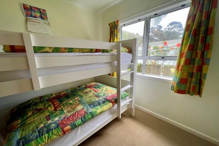 Photo of property in 221 Oakura Road, Oakura, Hikurangi, 0184