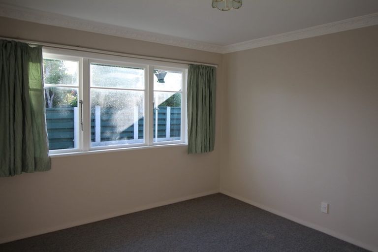 Photo of property in 3 Kent Crescent, Awapuni, Palmerston North, 4412