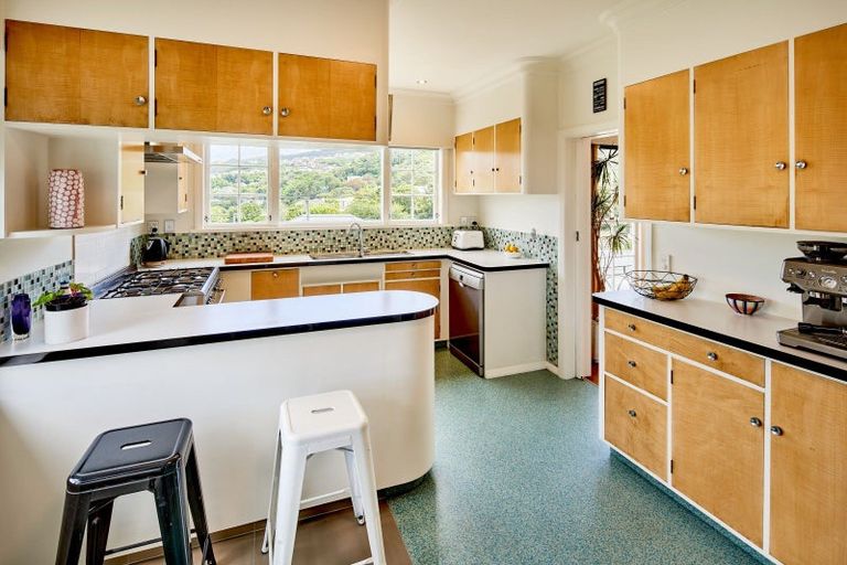 Photo of property in 43a Cockayne Road, Khandallah, Wellington, 6035