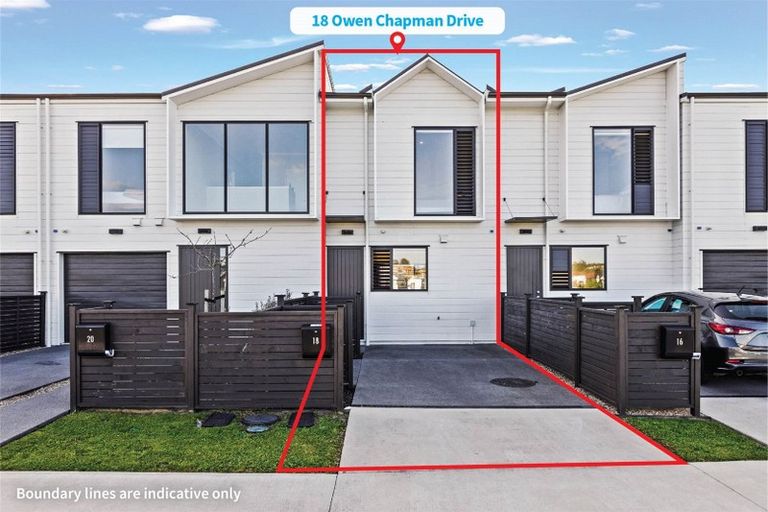 Photo of property in 18 Owen Chapman Drive, Red Beach, 0932